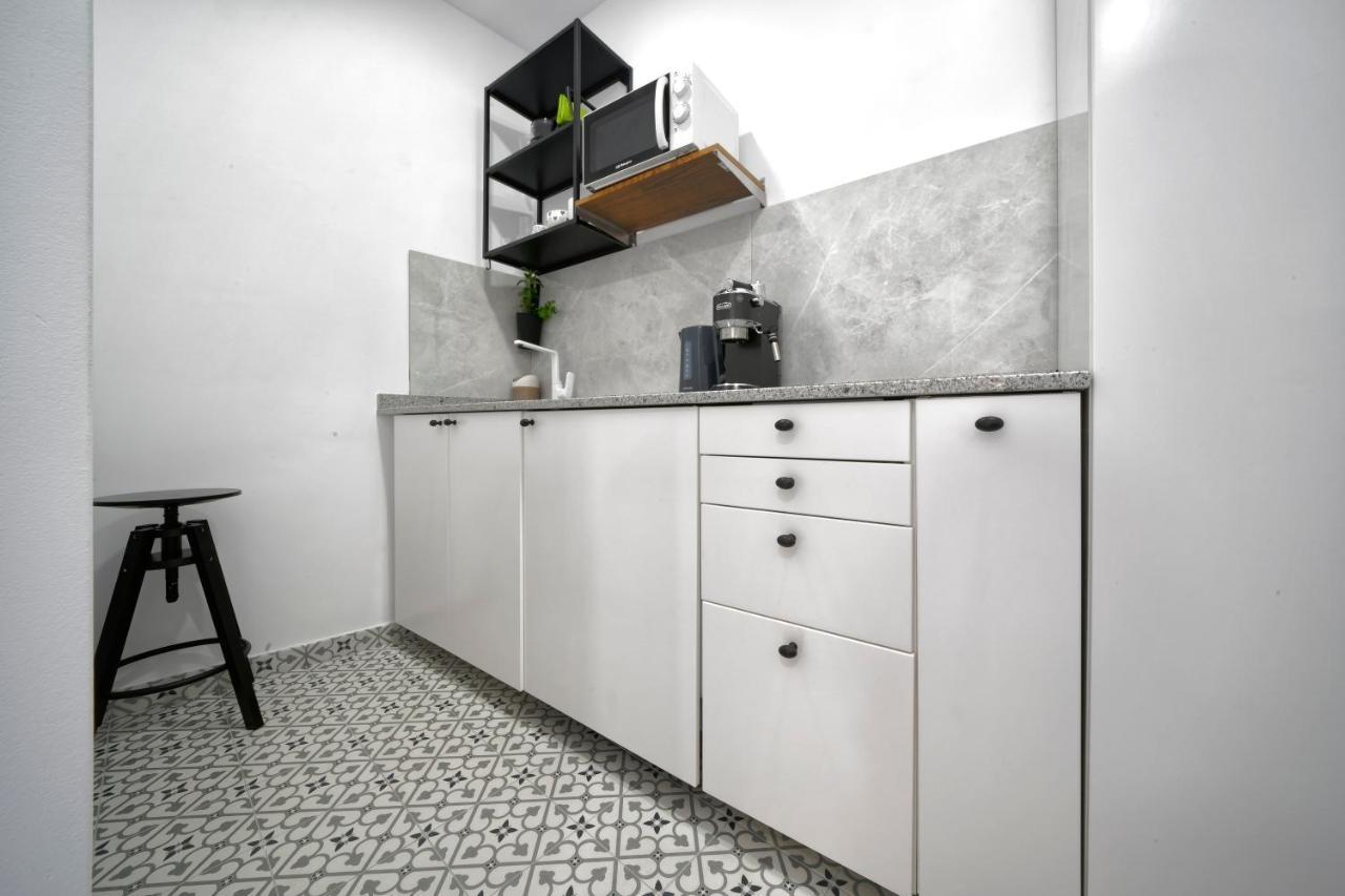Casa Verde Comfortable Air-Conditioned Modern Apartments (Adults Only) Ingenio Extérieur photo
