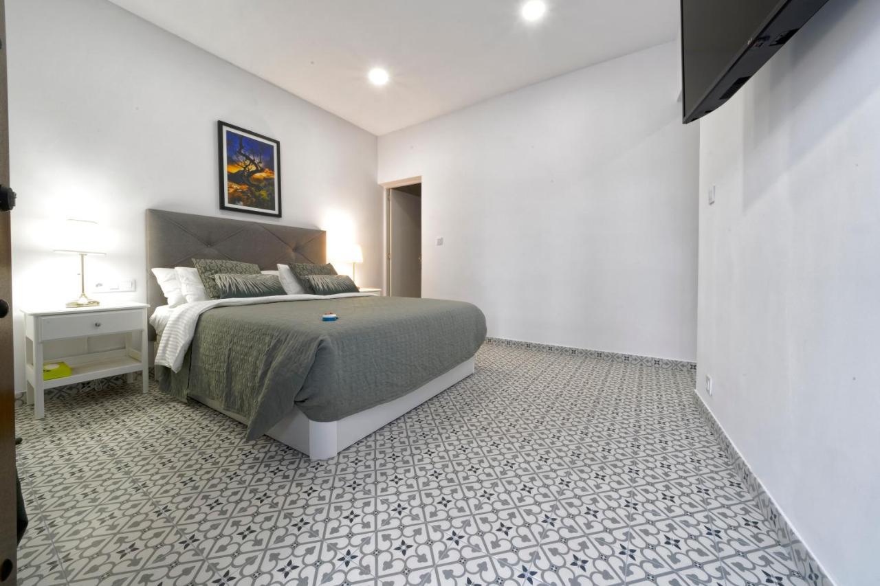 Casa Verde Comfortable Air-Conditioned Modern Apartments (Adults Only) Ingenio Extérieur photo