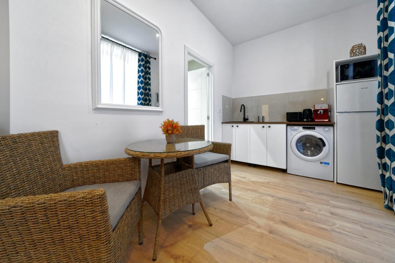 Casa Verde Comfortable Air-Conditioned Modern Apartments (Adults Only) Ingenio Extérieur photo